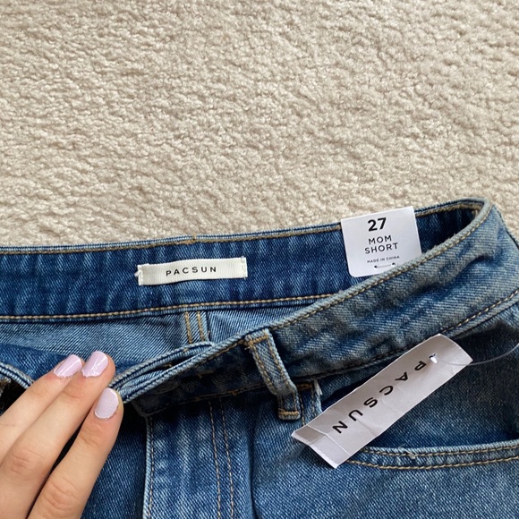 Blue Denim Mom Shorts~Pacsun~Size 27 - Picture 3 of 3